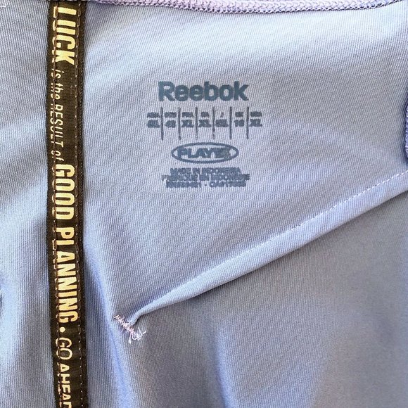 Reebok Pullover - Picture 7 of 7